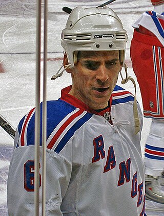 <span class="mw-page-title-main">Wade Redden</span> Canadian ice hockey player (born 1977)