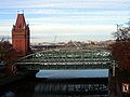 Deutsch: Hubbrücke, English: lift bridge