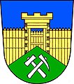 Geschlossenes Tor in einer Palisadenwand im Wappen von Srubec