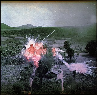 <span class="mw-page-title-main">Firebombing</span> Bombing technique