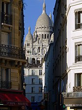 Vue du boulevard Marguerite-de-Rochechouart.