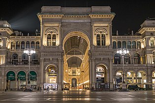 The Galleria's triumphal arch entrance