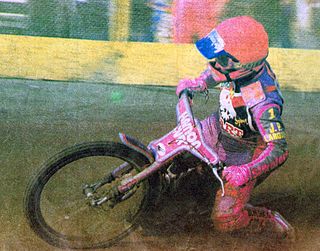 <span class="mw-page-title-main">Simon Cross</span> British motorcycle speedway rider