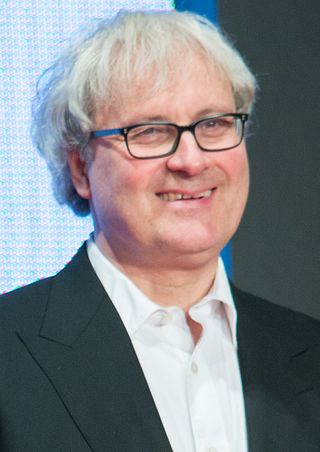 <span class="mw-page-title-main">Simon Curtis (filmmaker)</span> British director and producer