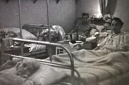 Zieken in kamp Tjideng (16 september 1945)