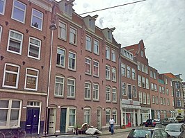 Arbeiderswoningen van de Woningmaatschappij Oud-Amsterdam NV in de Willemsstraat