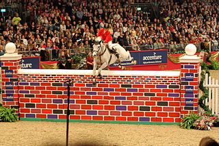 <span class="mw-page-title-main">Ellen Whitaker</span> English show jumping rider