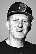 Michael Rapaport interprète Teddy Snow.