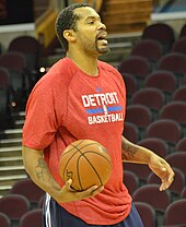 Wallace as an assistant coach for the Pistons in 2013 Rasheed Wallace (10355649015).jpg