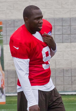 <span class="mw-page-title-main">Thad Lewis</span> American football player and coach (born 1987)