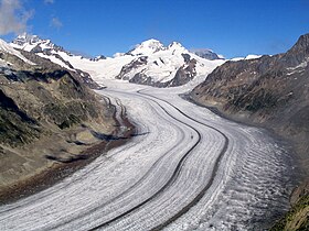 Grosser Aletschgletscher (Berner Alps), view from Eggishorn (2.927 m), in the background Jungfrau (4.158 m), Jungfraujoch (3.454 m), Mönch (4.099 m), Trugberg and Eiger (3.970 m)