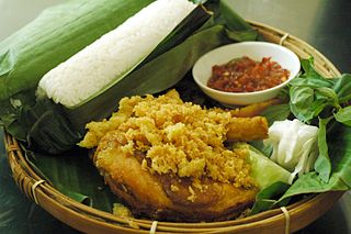 <span class="mw-page-title-main">Nasi timbel</span> Indonesian rice dish