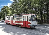 1974年から導入されたLM-68M（71-881）路面電車。