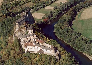 <span class="mw-page-title-main">Outer bailey</span> Outer defense of a castle