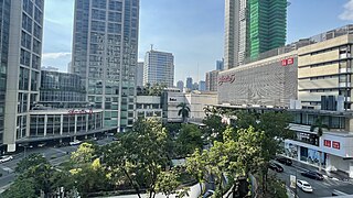 <span class="mw-page-title-main">Glorietta</span> Shopping mall complex in the Philippines