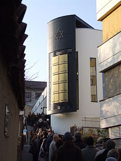 Synagoge Beith-Schalom in Speyer, Tag der offenen Tür, vier Tage nach der Einweihung am 9. November 2011