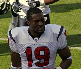 <span class="mw-page-title-main">Dorin Dickerson</span> American football player (born 1988)