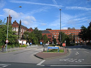 <span class="mw-page-title-main">St James's University Hospital</span> Hospital in West Yorkshire, England