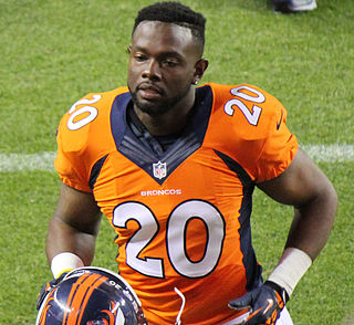 <span class="mw-page-title-main">Josh Bush</span> American football player (born 1989)