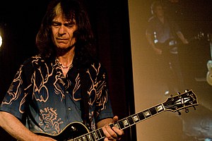 Lambert on stage with the Strawbs at B.B. King's Blues Club in New York City, 2008