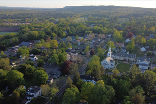 <span class="mw-page-title-main">Farmington, Connecticut</span> Town in Connecticut, United States