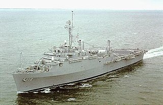 USS <i>Shreveport</i> (LPD-12) Austin-class amphibious transport dock