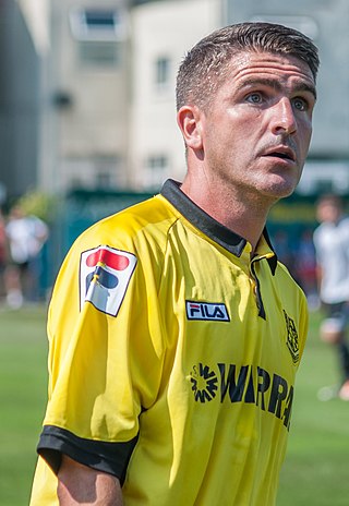 <span class="mw-page-title-main">Ryan Lowe</span> English footballer (born 1978)