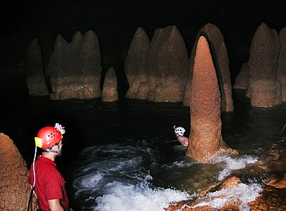 Cônes dans la Garganta do Bacupari, Sao Desiderio, Bahia, Brésil.