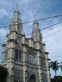 Basílica del Sagrado Corazón de Jesús v San Salvadoru