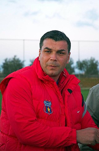 <span class="mw-page-title-main">Cosmin Olăroiu</span> Romanian footballer and manager