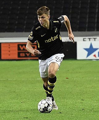 <span class="mw-page-title-main">Erik Ring (footballer)</span> Swedish footballer