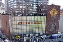 Metronome in Union Square, New York City.JPG