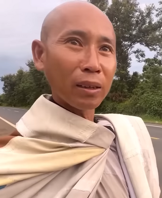 <span class="mw-page-title-main">Thích Minh Tuệ</span> Travelling Vietnamese ascetic