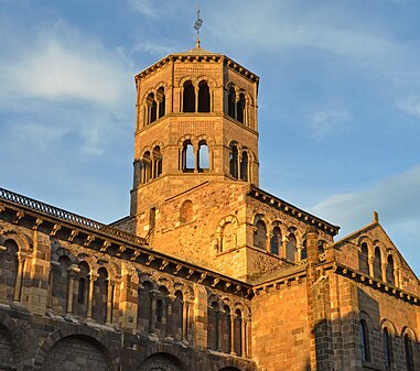 Église Saint-Austremoine d'Issoire en Auvergne