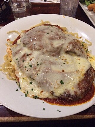 <span class="mw-page-title-main">Chicken parmesan</span> Italian-American dish