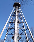 Torre del Eichberg (2005) en la cumbre del Eichberg