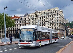 Un trolleybus de la ligne C13