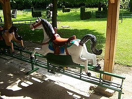 Voorbeeld van een klassieke paardenbaan in Walygator Parc