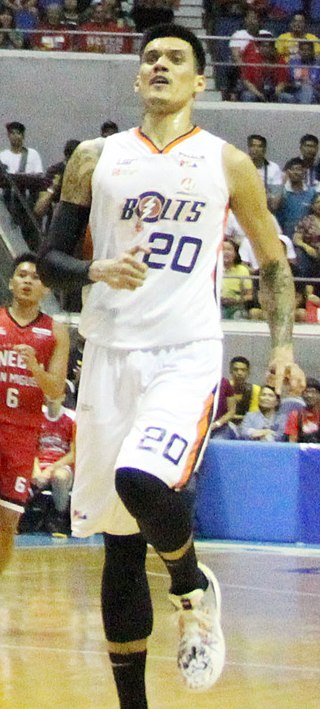 <span class="mw-page-title-main">Raymond Almazan</span> Filipino basketball player (born 1989)