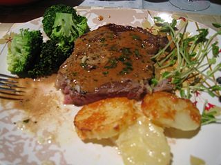 <span class="mw-page-title-main">Steak Diane</span> Dish of steak with sauce