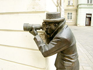 <span class="mw-page-title-main">Paparazzi</span> Photographers who take candid pictures of celebrities