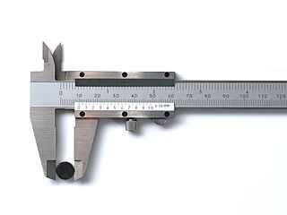 <span class="mw-page-title-main">Calipers</span> Tool used to measure dimensions of an object