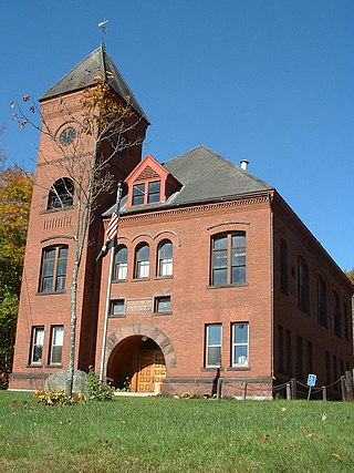 <span class="mw-page-title-main">Charlemont, Massachusetts</span> Town in Massachusetts, United States