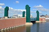 De Gevlebrug (brug 2430) is een hefbrug naar ontwerp van Piet Kramer uit 1930 (24 juli 2020)