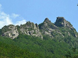 Frýdlantské cimbuří, een granietformatie boven Bílý Potok.