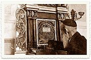 Sepia image of the synagogue interior.