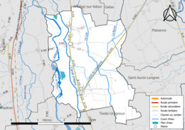 Carte en couleur présentant le réseau hydrographique de la commune