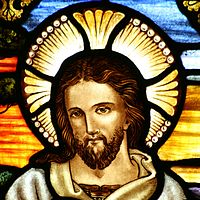 Agama Kristian mempercayai Yesus sebagai "Kristus" atau "si Penyelamat"