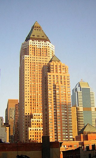 <span class="mw-page-title-main">One Worldwide Plaza</span> Office skyscraper in Manhattan, New York