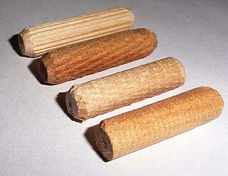 <span class="mw-page-title-main">Dowel</span> Cylindrical rod made of wood, plastic, or metal